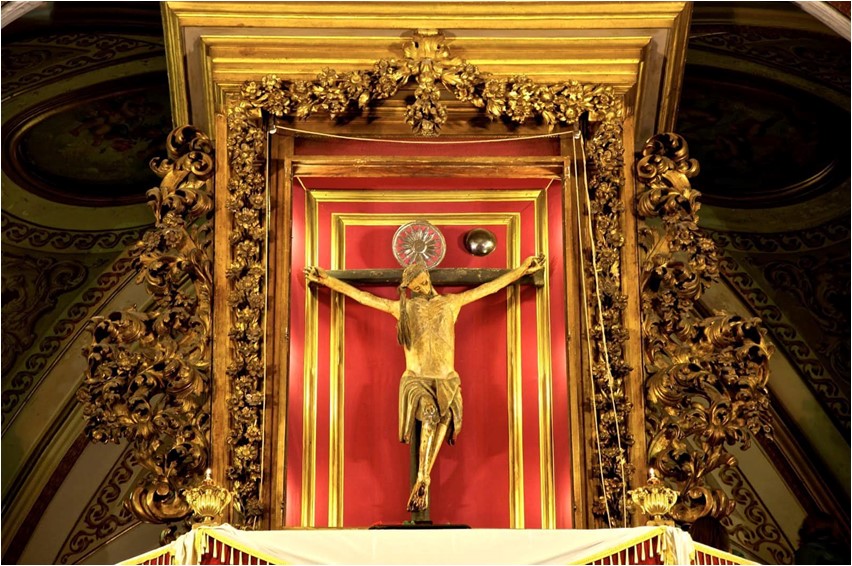 The Miraculous Crucifix